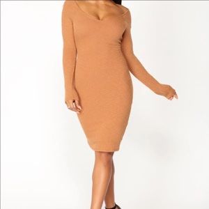 brown fitted dress.